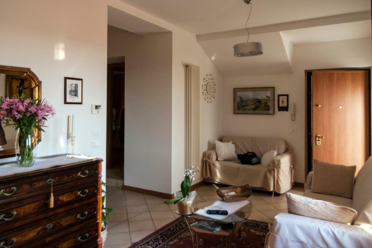 Casa Del Sole Appartamento N° 2 White And Gold Room Gavardo Exteriör bild