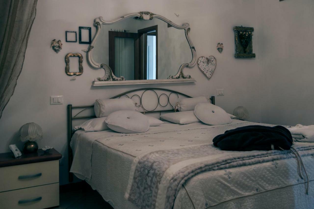 Casa Del Sole Appartamento N° 2 White And Gold Room Gavardo Exteriör bild