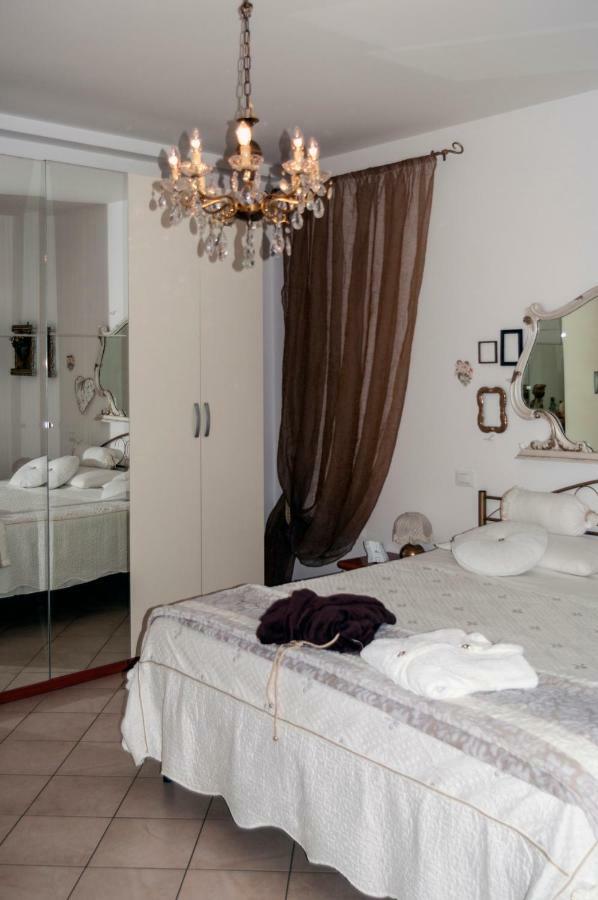 Casa Del Sole Appartamento N° 2 White And Gold Room Gavardo Exteriör bild